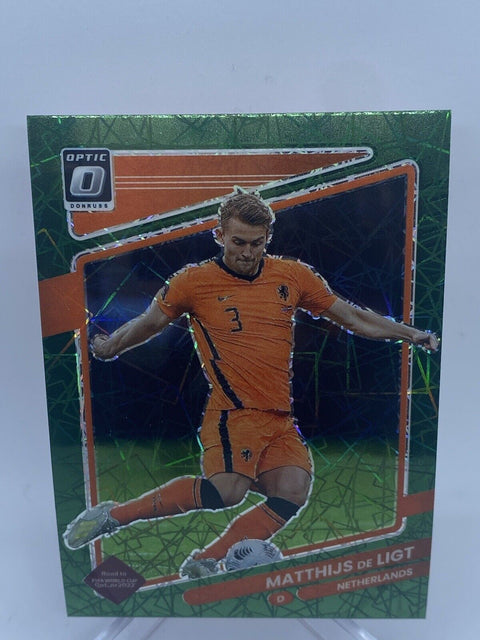 2021-22 Donruss Soccer Optic Prizm Green Velocity #97 Matthijs de Ligt